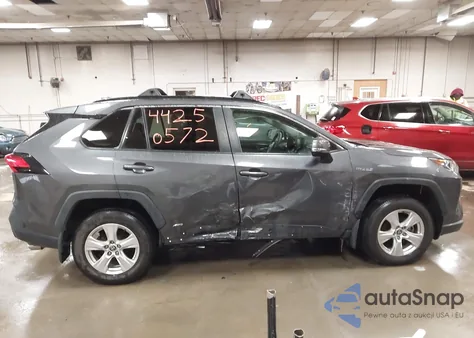 2021 Toyota Rav4 Hybrid Xle z USA, uszkodzony, nr VIN 2T3R6RFV5MW010523